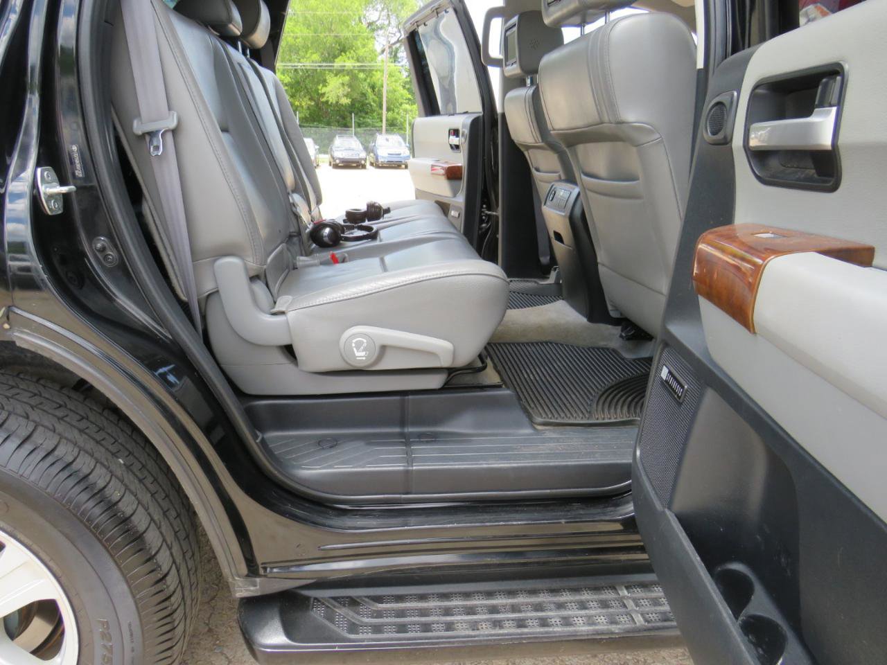 Used 2008 Toyota Sequoia Limited RWD image 27