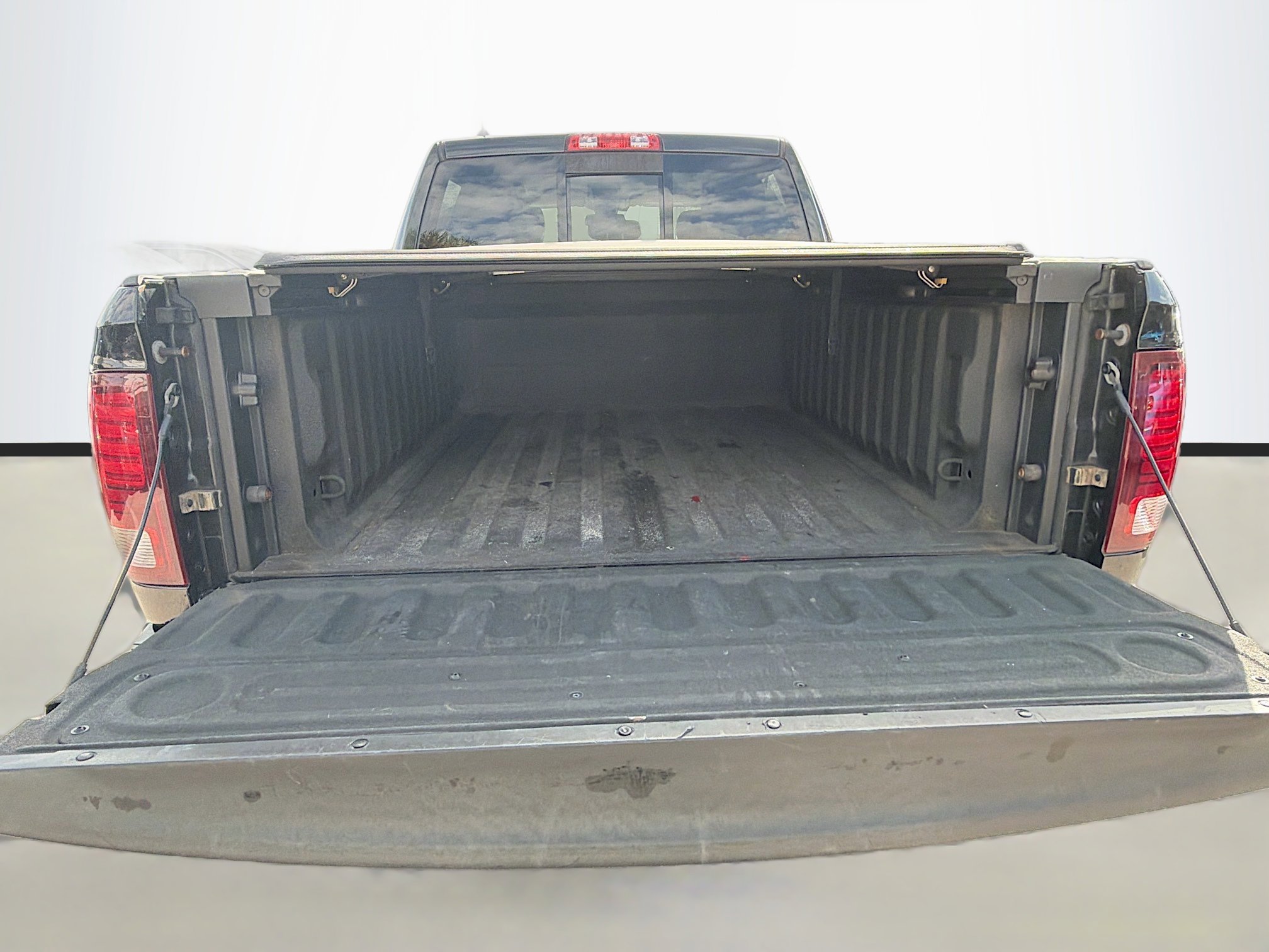 Used 2015 RAM 1500 Sport image 12