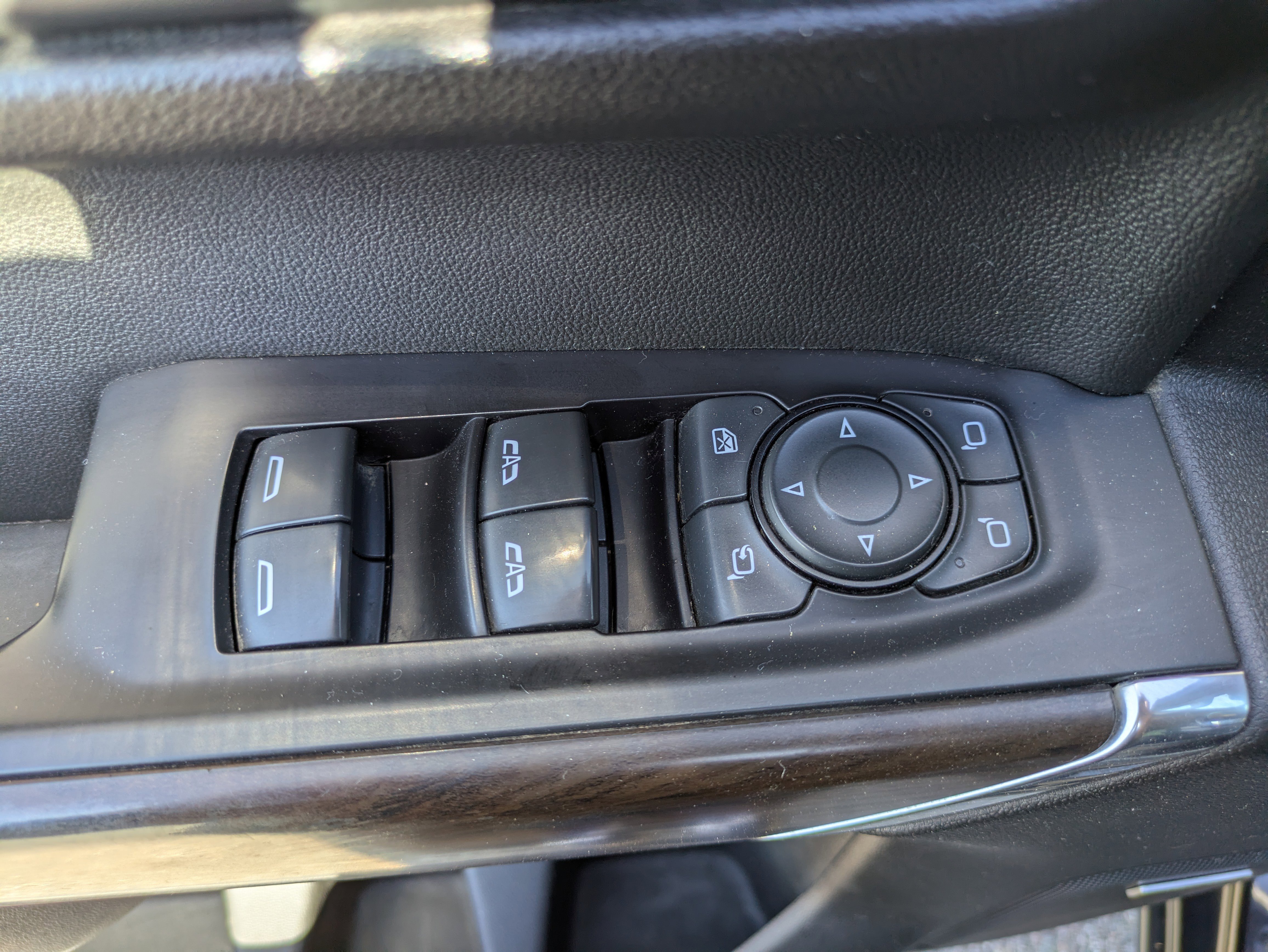 Used 2019 GMC Sierra 1500 SLT w/ SLT Premium Package image 18