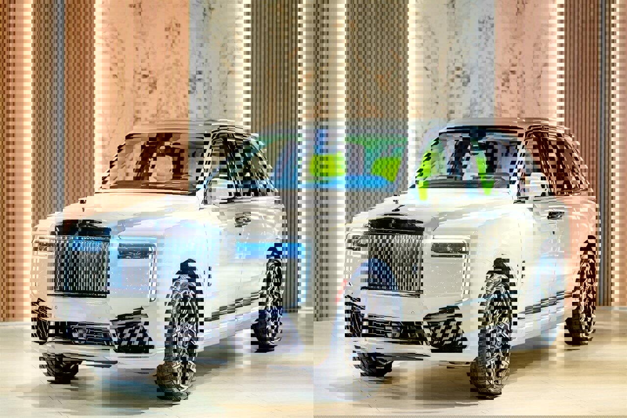 Used 2025 Rolls-Royce Cullinan Black Badge w/ Leather Finishing Pack