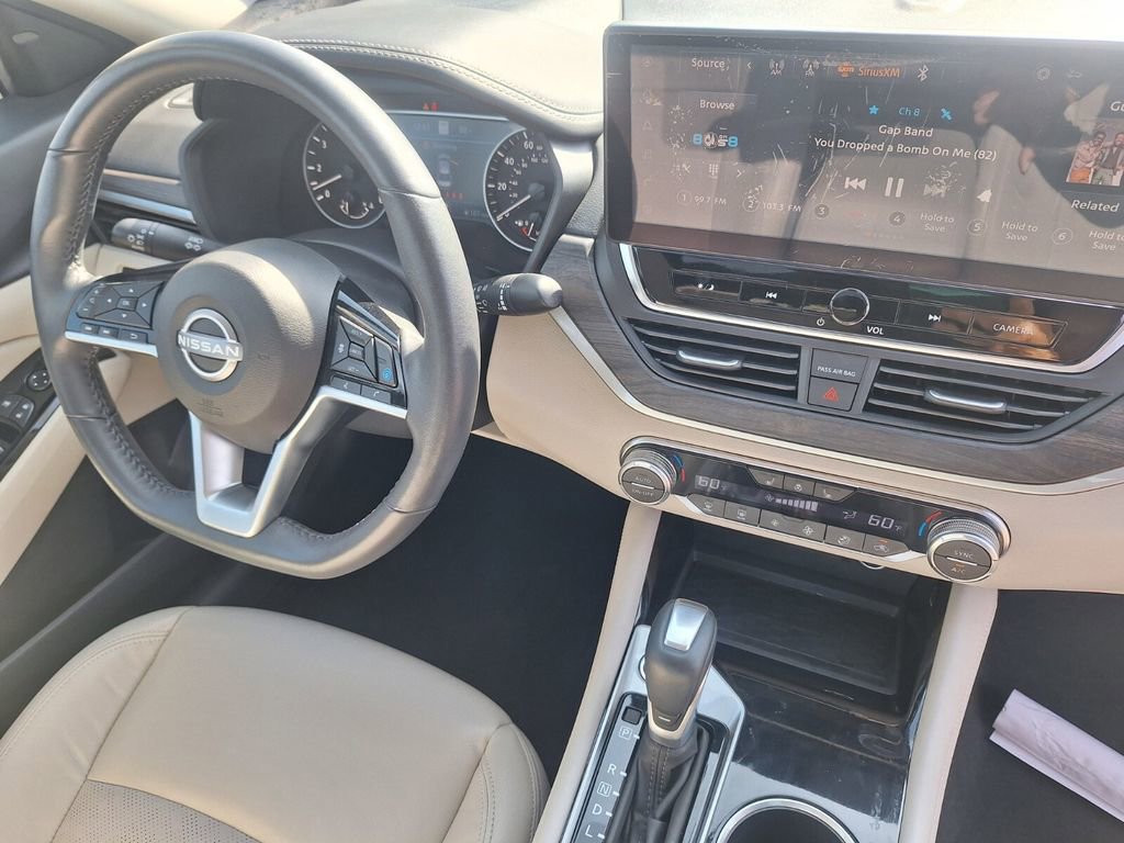 Used 2024 Nissan Altima 2.5 SL image 30