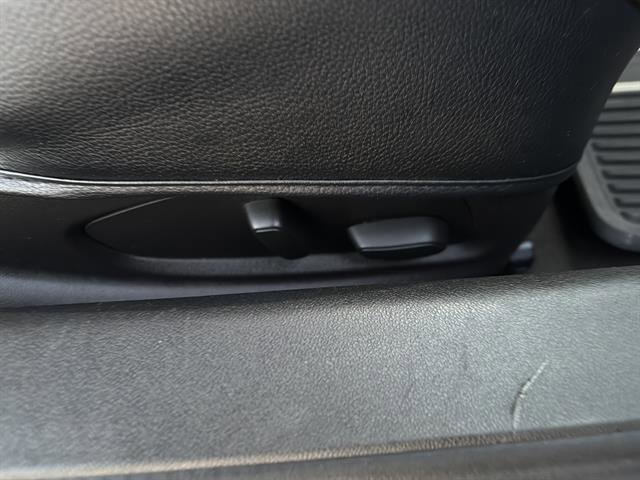 Used 2017 Chevrolet Camaro LT image 10