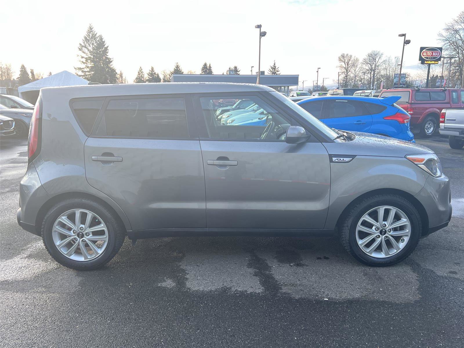 Used 2019 Kia Soul Base image 6