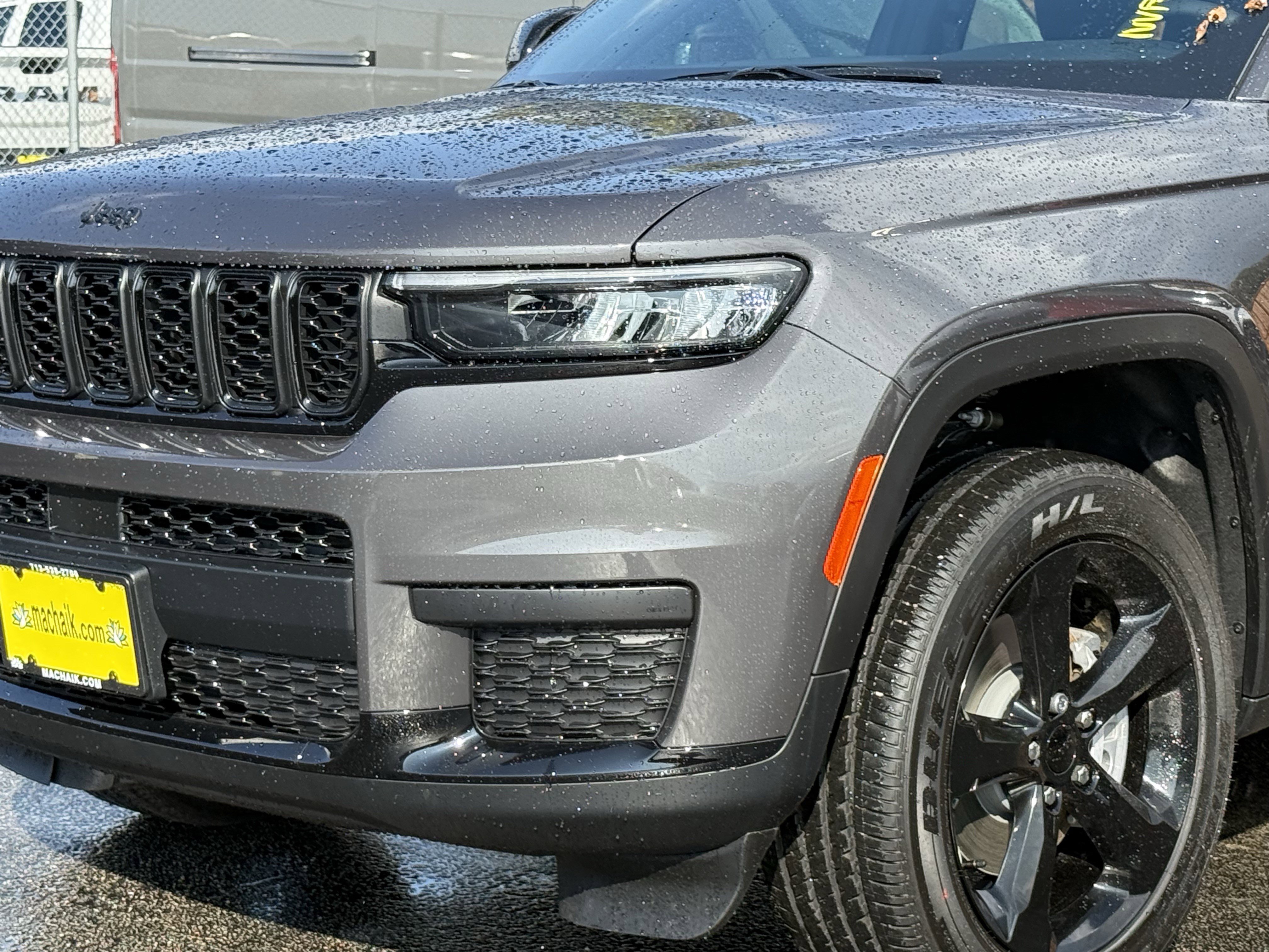 New 2025 Jeep Grand Cherokee L Altitude image 8