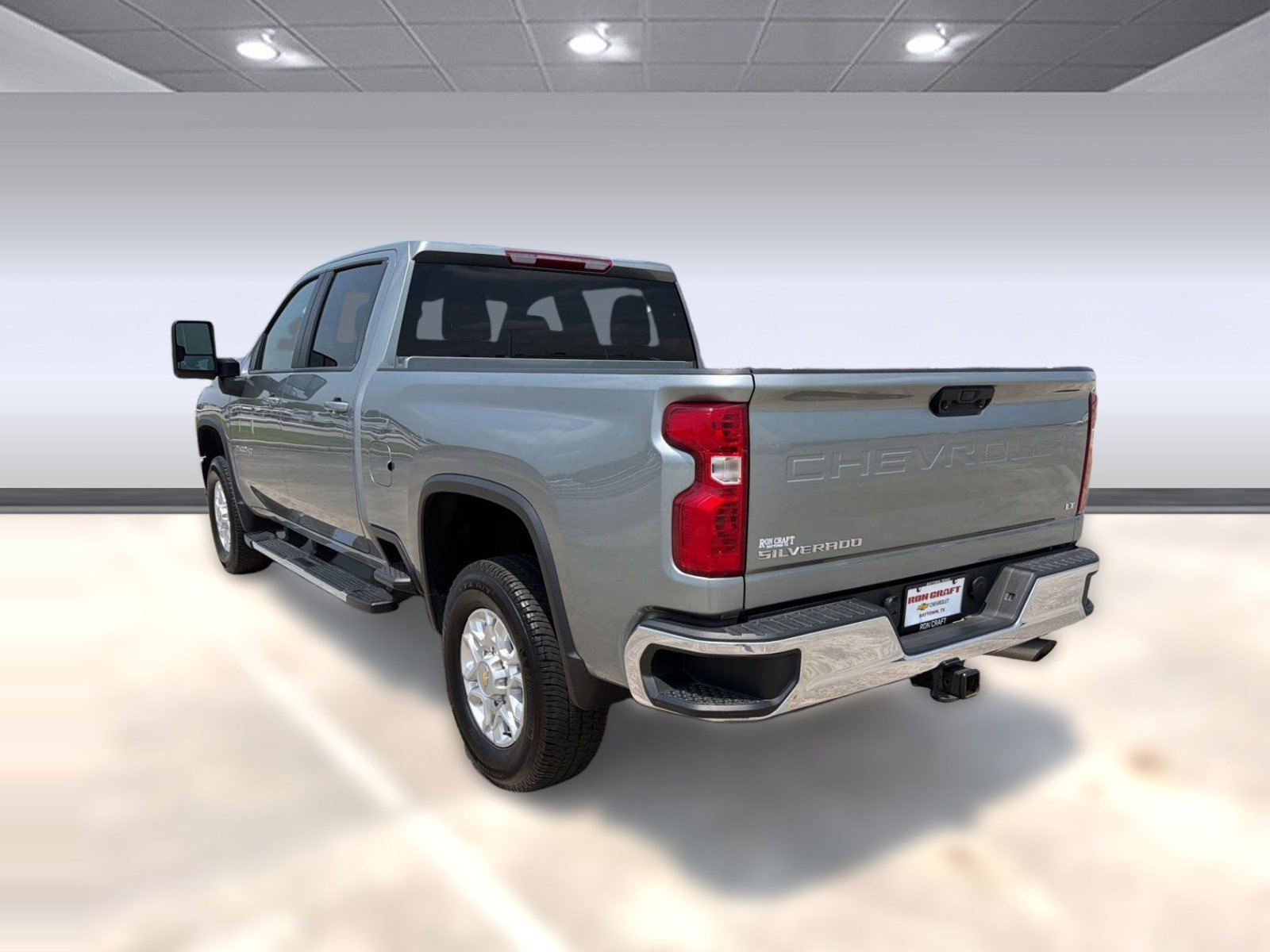 Used 2024 Chevrolet Silverado 2500 LT AWD/4WD image 3