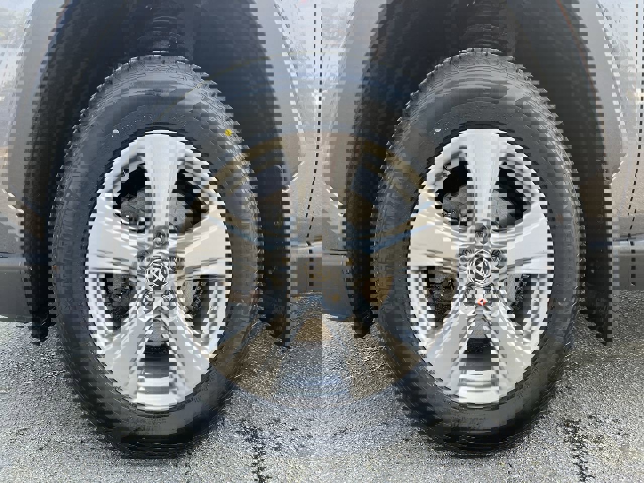 Used 2022 Toyota RAV4 XLE w/ Carpet Mat Package (TMS) image 13