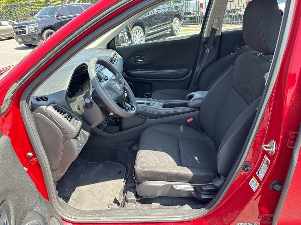 Used 2016 Honda HR-V LX image 8