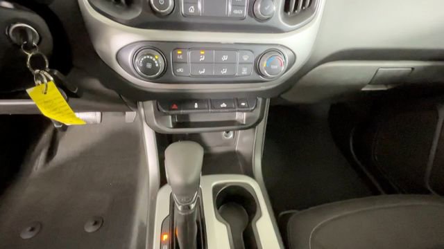 Used 2022 Chevrolet Colorado LT w/ LT Convenience Package AWD/4WD image 32