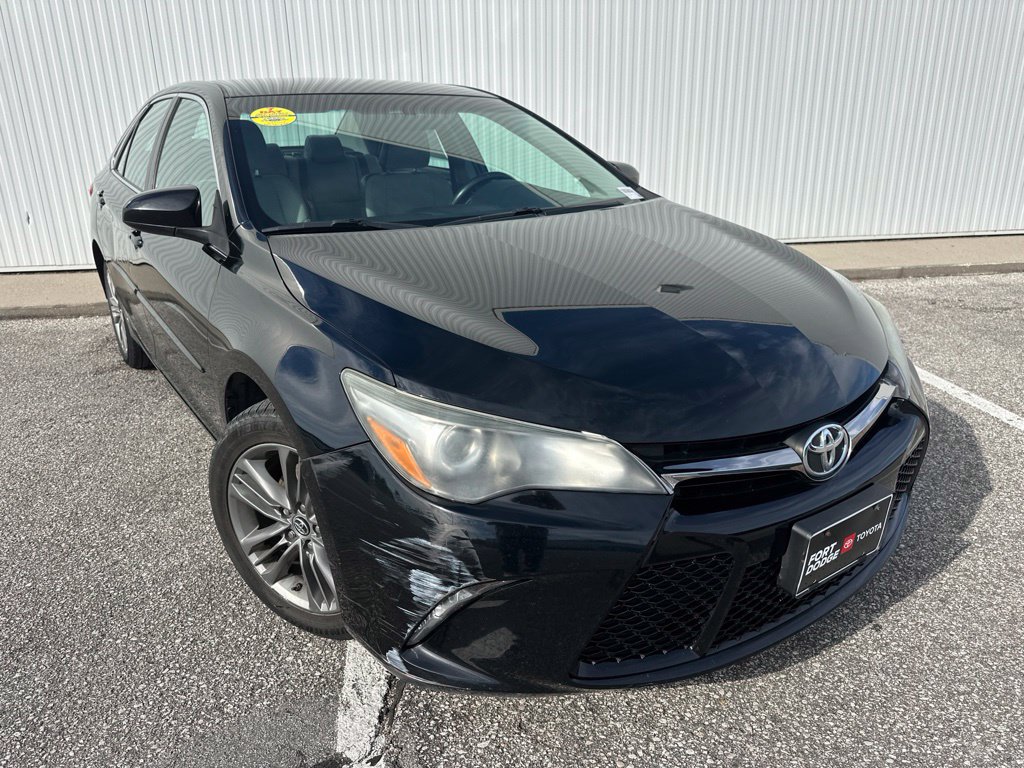 Used 2015 Toyota Camry SE FWD image 10