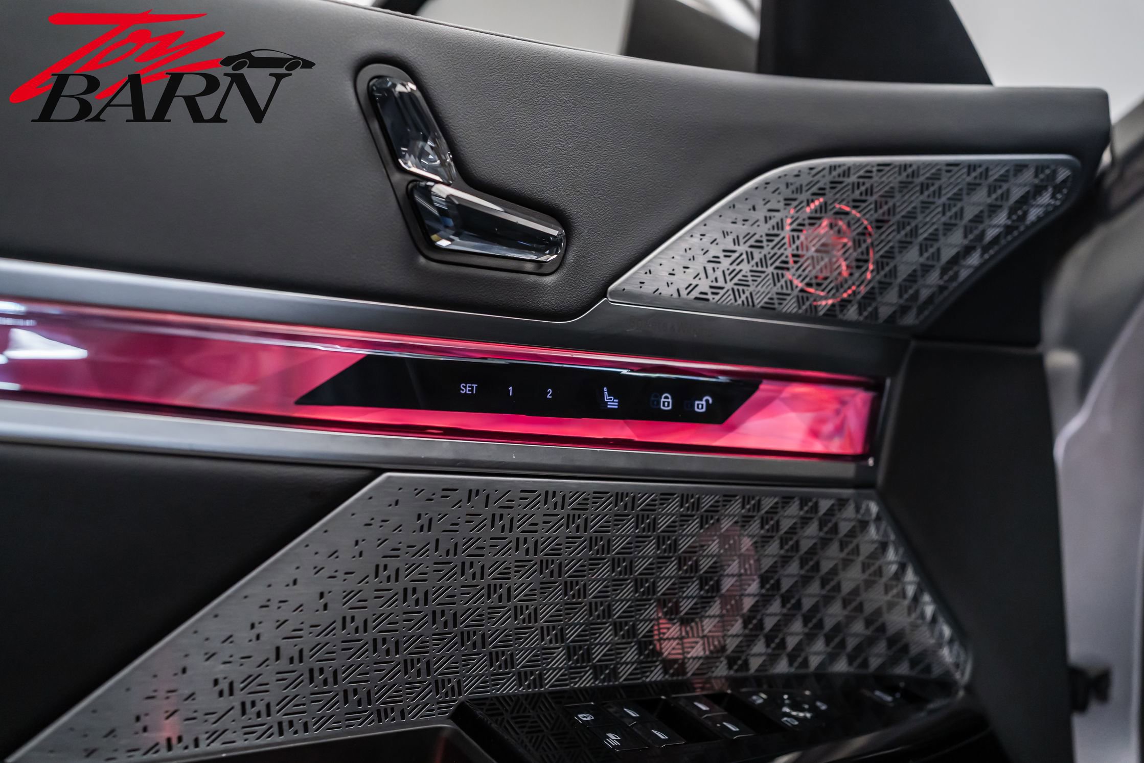 Used 2024 BMW 760i xDrive w/ Executive Package image 22