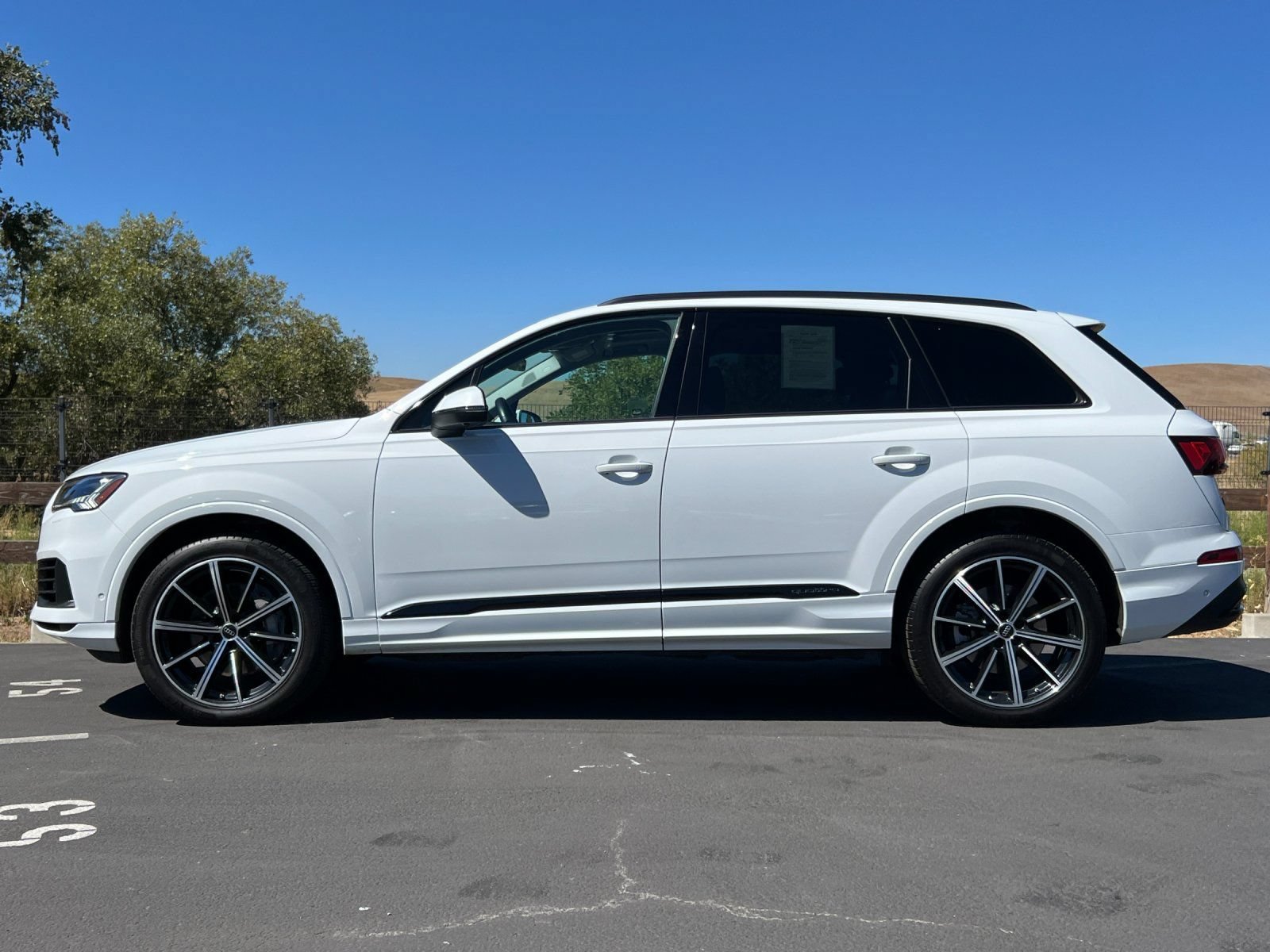 Used 2023 Audi Q7 2.0T Premium Plus w/ Premium Plus Package AWD/4WD image 3