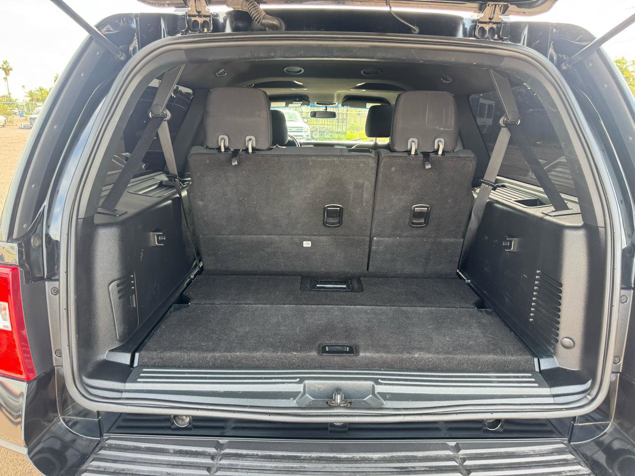 Used 2016 Ford Expedition EL XLT image 38