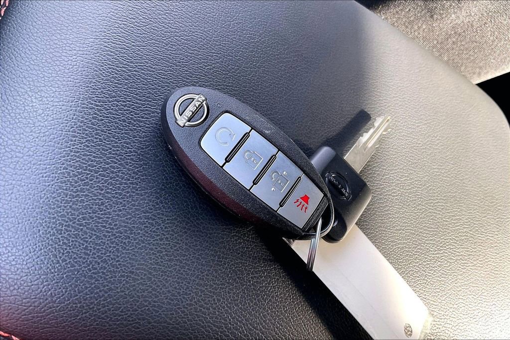 Used 2025 Nissan Frontier PRO-4X w/ Tow Package image 11