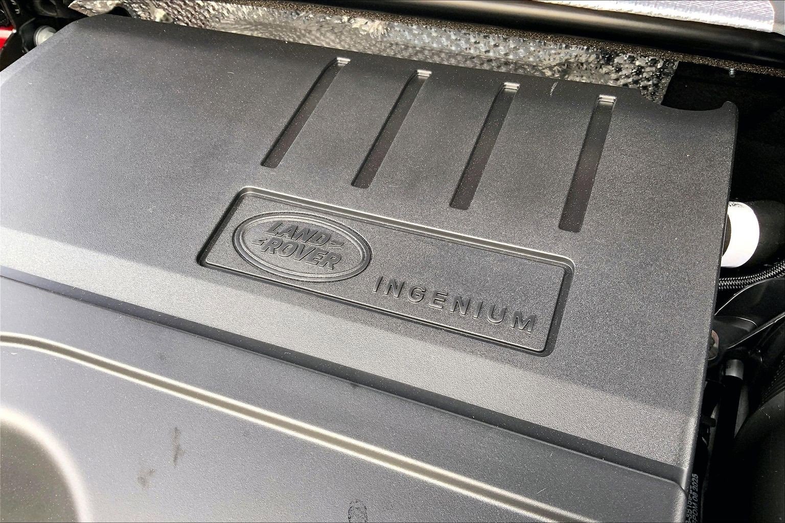 New 2025 Land Rover Discovery Sport S image 17