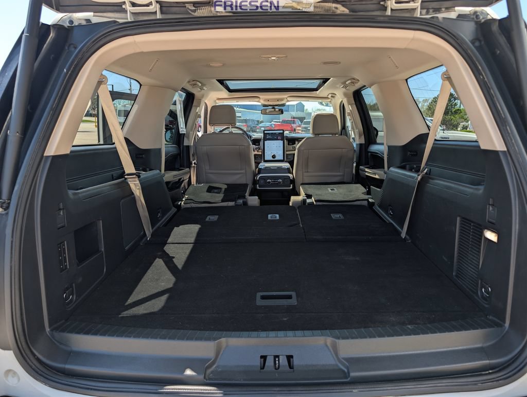 Used 2024 Ford Expedition Max Limited AWD/4WD image 18