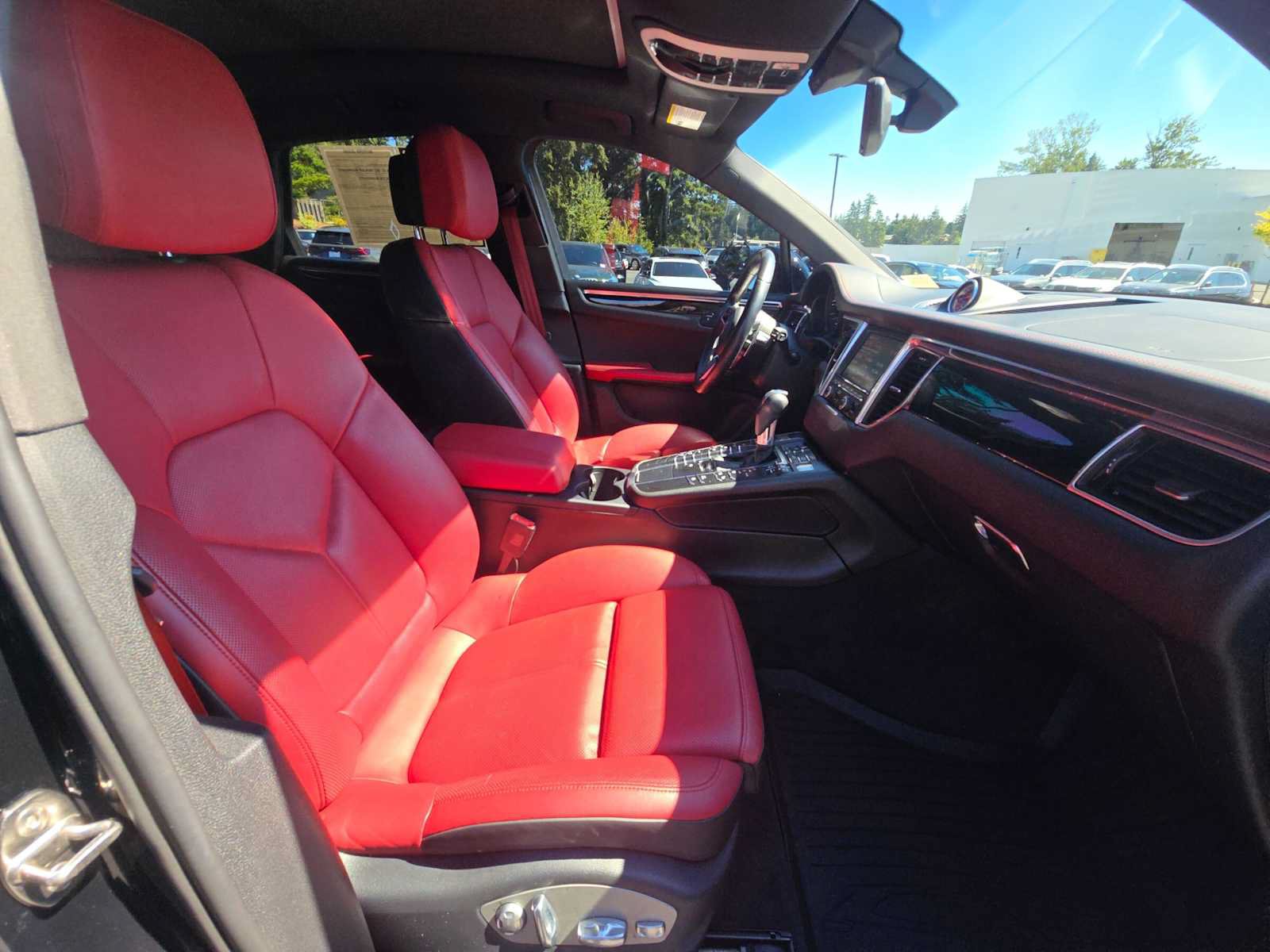 Used 2016 Porsche Macan S AWD/4WD image 11
