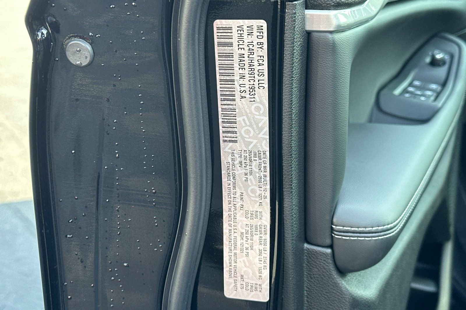 New 2026 Jeep Grand Cherokee Altitude image 27