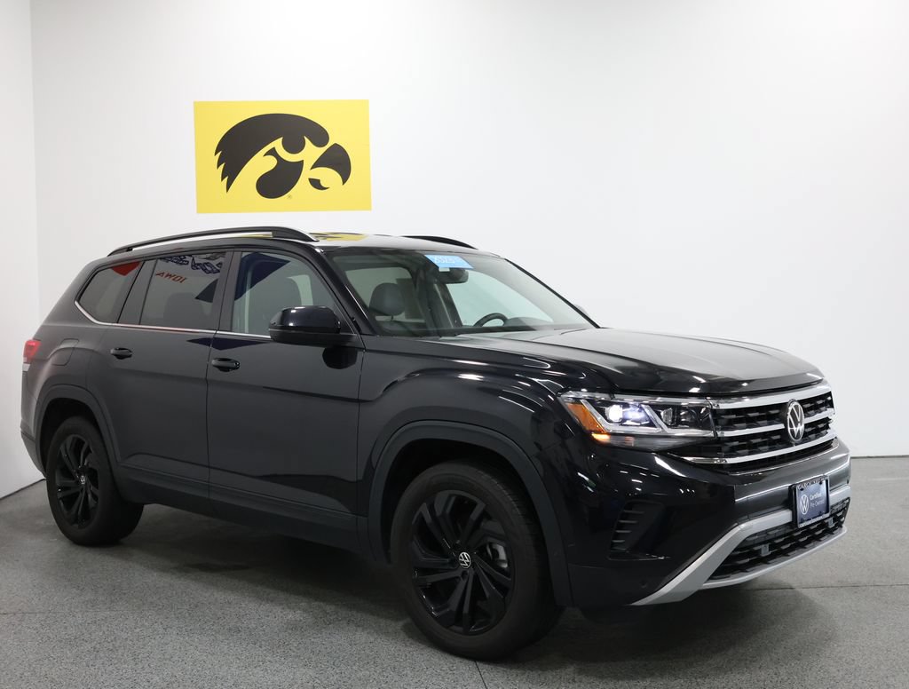 Certified 2023 Volkswagen Atlas SE w/ Black Wheel Package AWD/4WD image 6