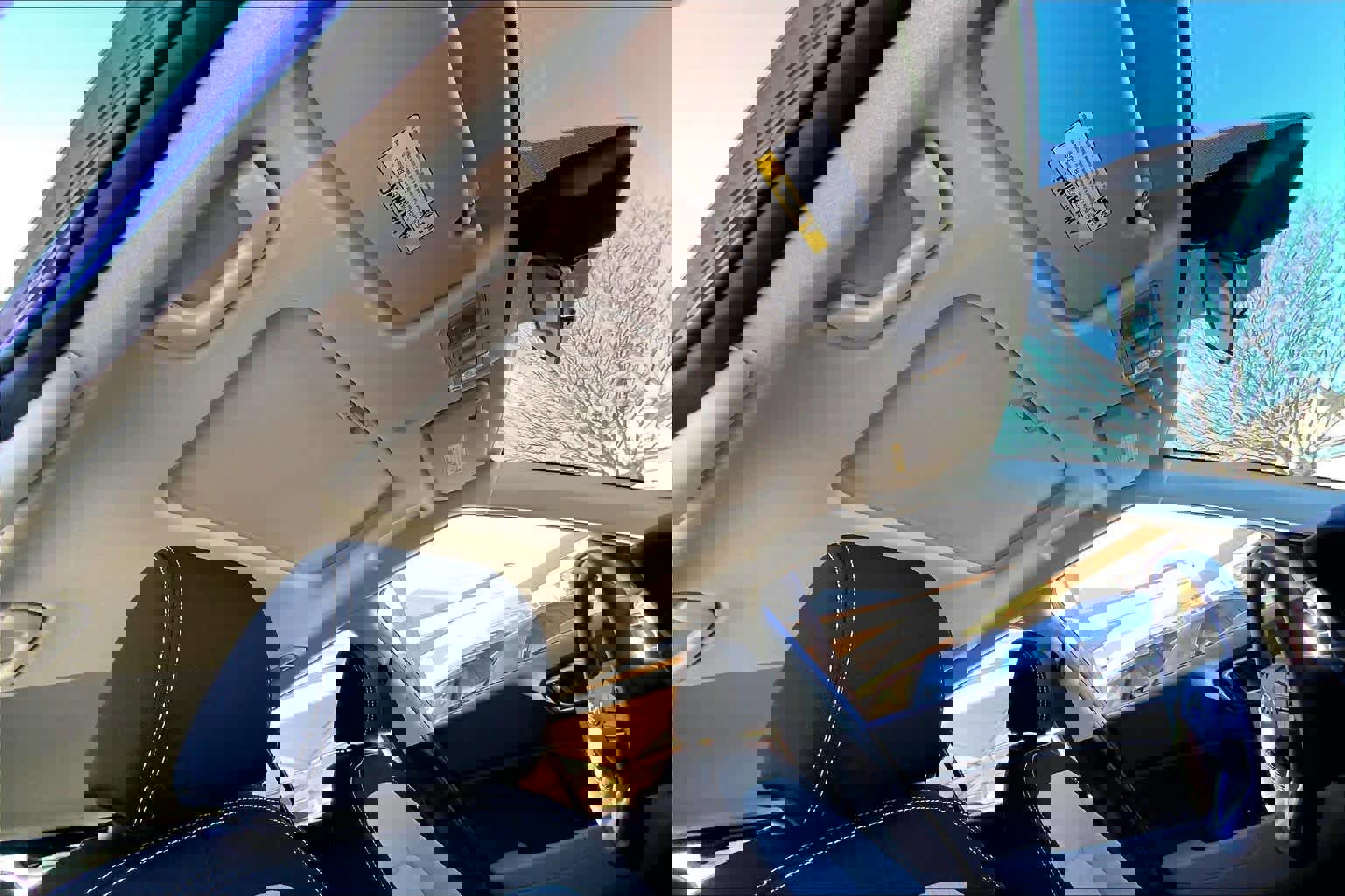 Certified 2025 Hyundai Venue SEL image 13