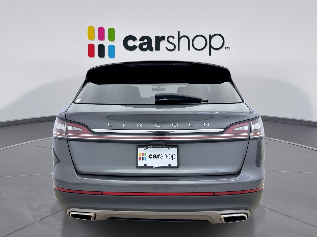 Used 2022 Lincoln Nautilus AWD w/ Premium Package image 4