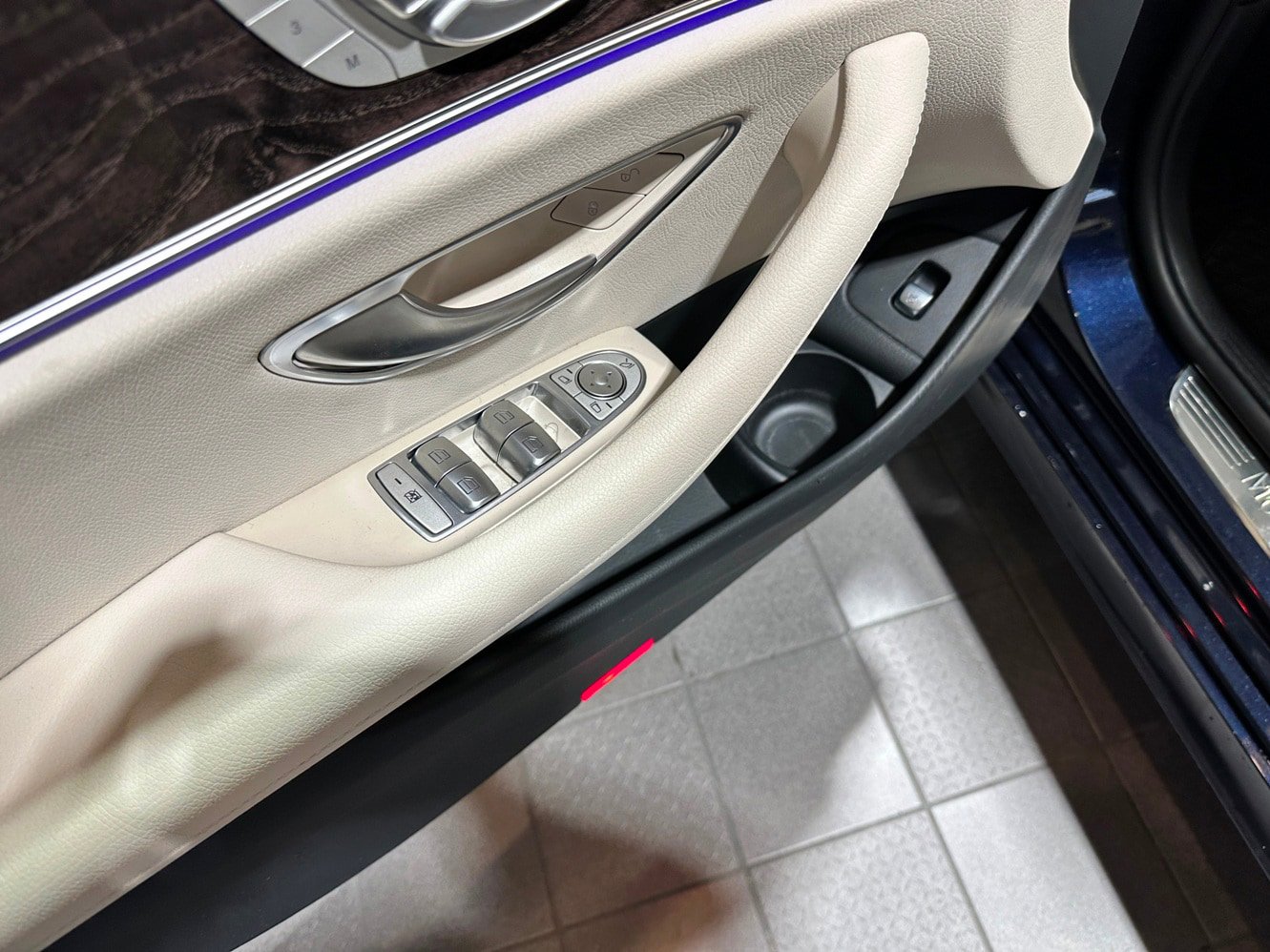 Used 2023 Mercedes-Benz E 350 4MATIC Sedan image 13