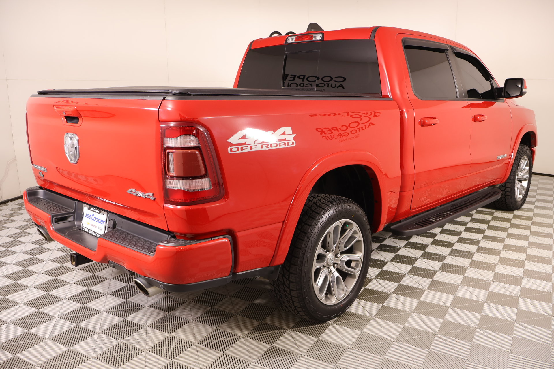 Used 2022 RAM 1500 Laramie w/ Sport Appearance Package AWD/4WD image 20
