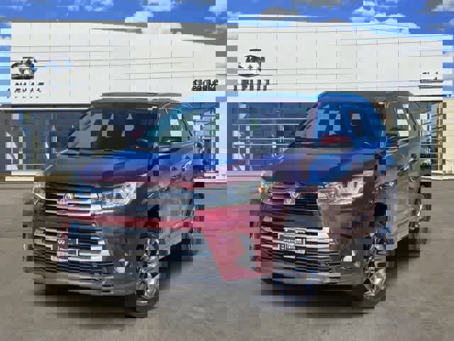 Used 2017 Toyota Highlander Limited Platinum