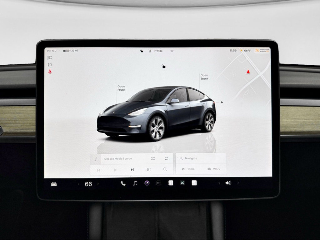 Used 2022 Tesla Model Y Long Range image 9
