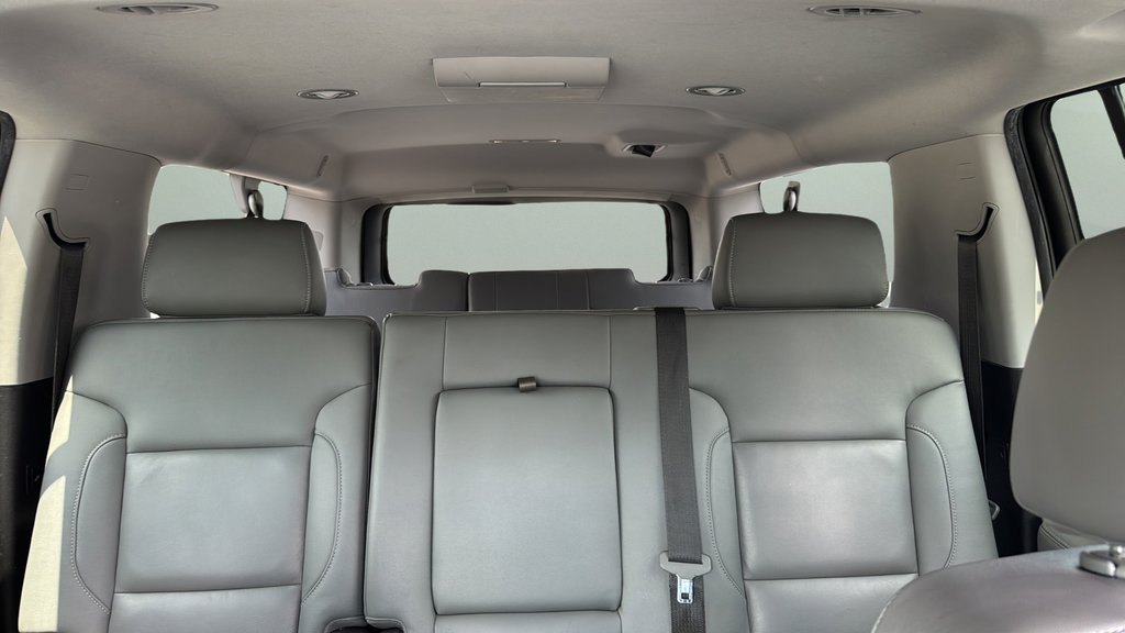 Used 2020 Chevrolet Suburban LT RWD image 16