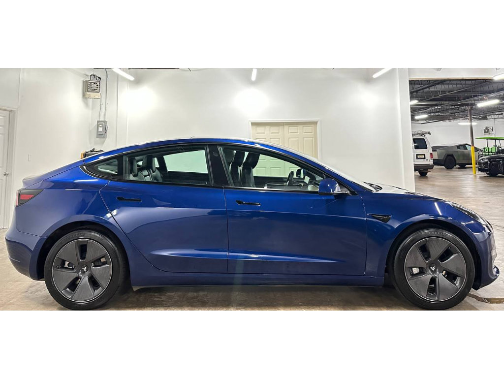 Used 2021 Tesla Model 3 Standard Range Plus RWD image 9