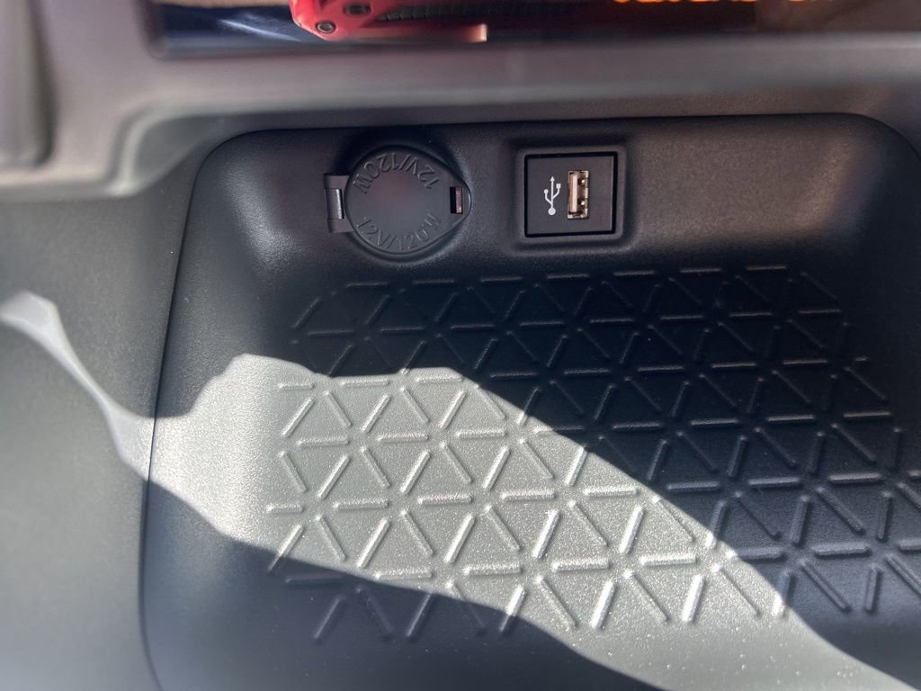 New 2025 Toyota RAV4 LE image 7