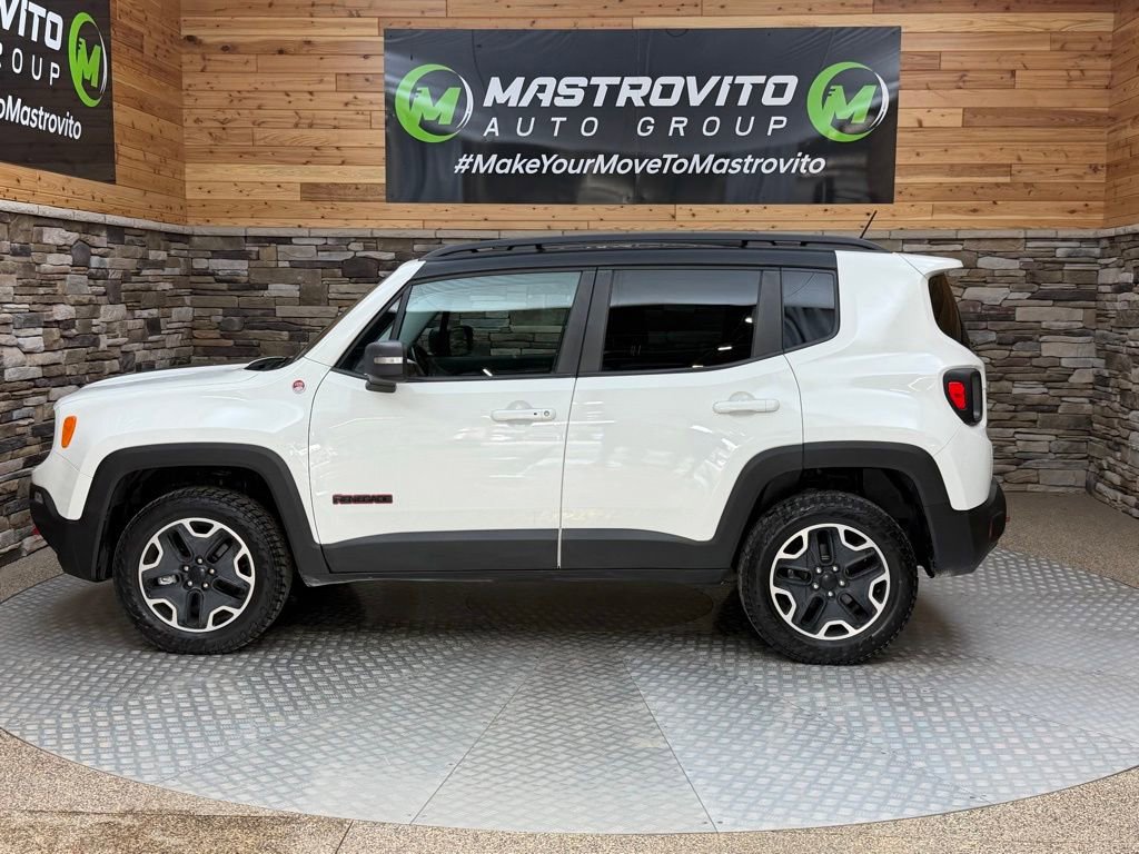 Used 2016 Jeep Renegade Trailhawk AWD/4WD image 6