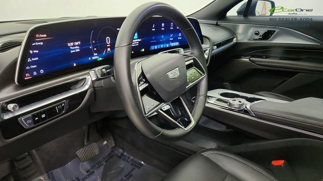 Used 2024 Cadillac Lyriq Tech RWD image 21