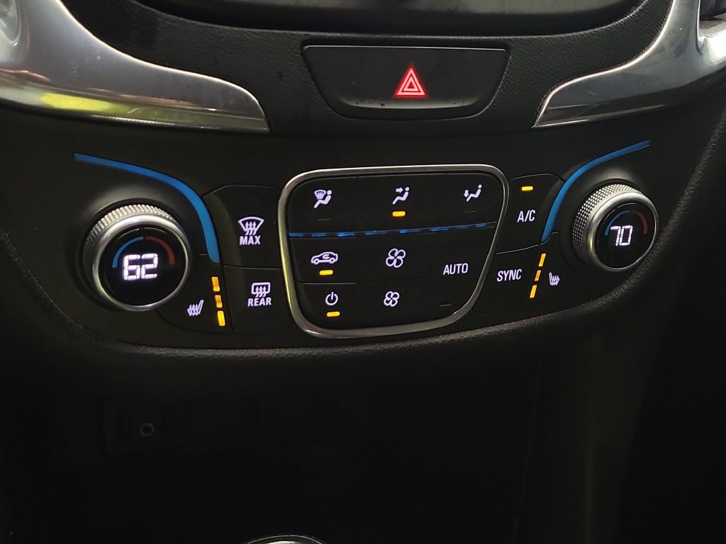 Used 2018 Chevrolet Equinox LT w/ Sun & Infotainment Package FWD image 19