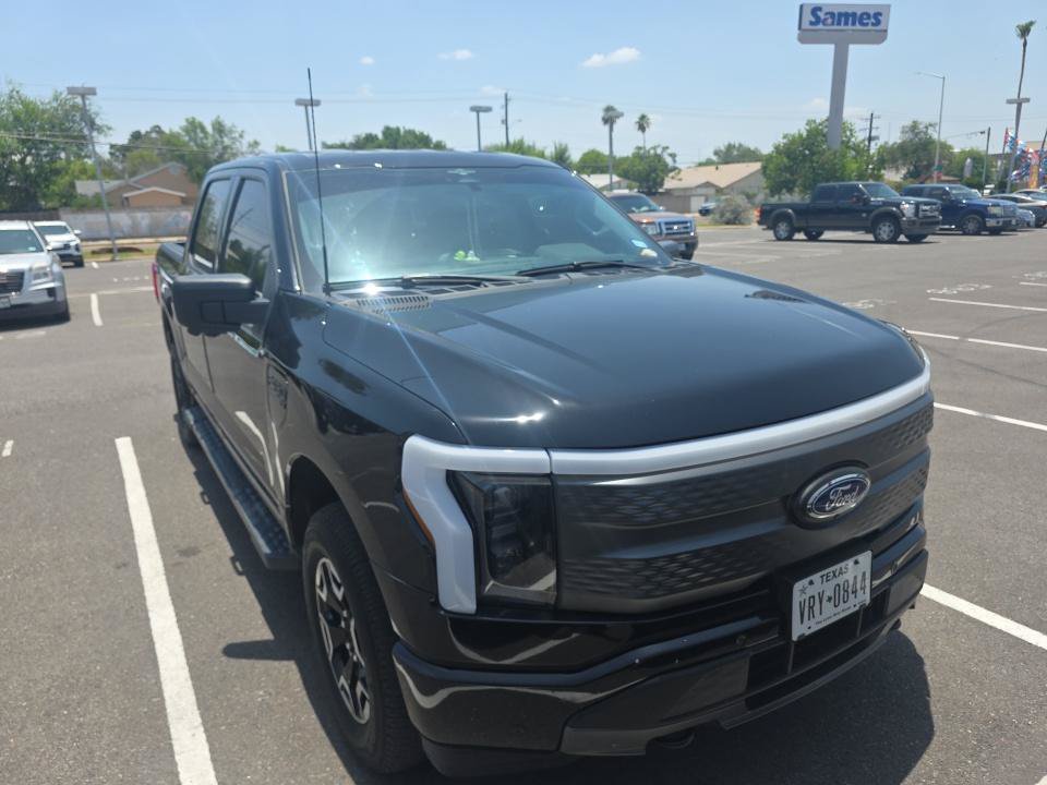 Used 2023 Ford F150 Lightning XLT AWD/4WD image 3