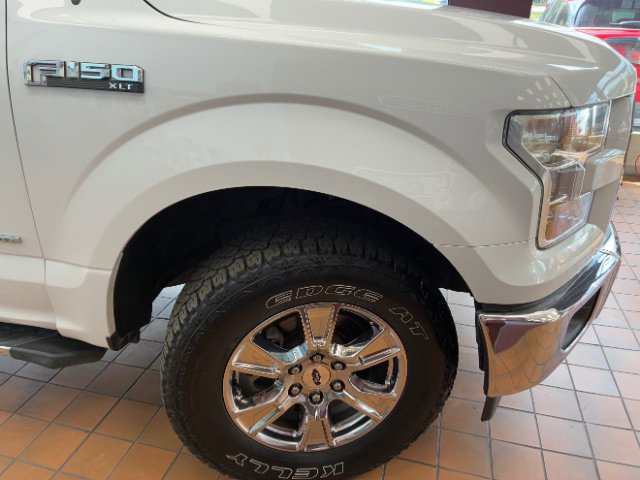 Used 2017 Ford F150 XLT w/ Equipment Group 302A Luxury AWD/4WD image 30