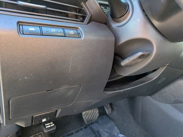 Used 2024 Nissan Altima 2.5 SV image 16