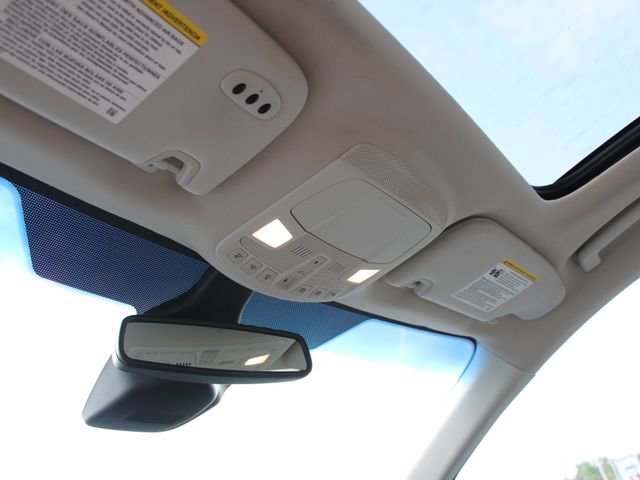 Used 2019 Ford Edge Titanium w/ Equipment Group 301A FWD image 19