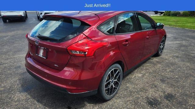 Used 2017 Ford Focus SEL w/ Cold Weather Package FWD image 8