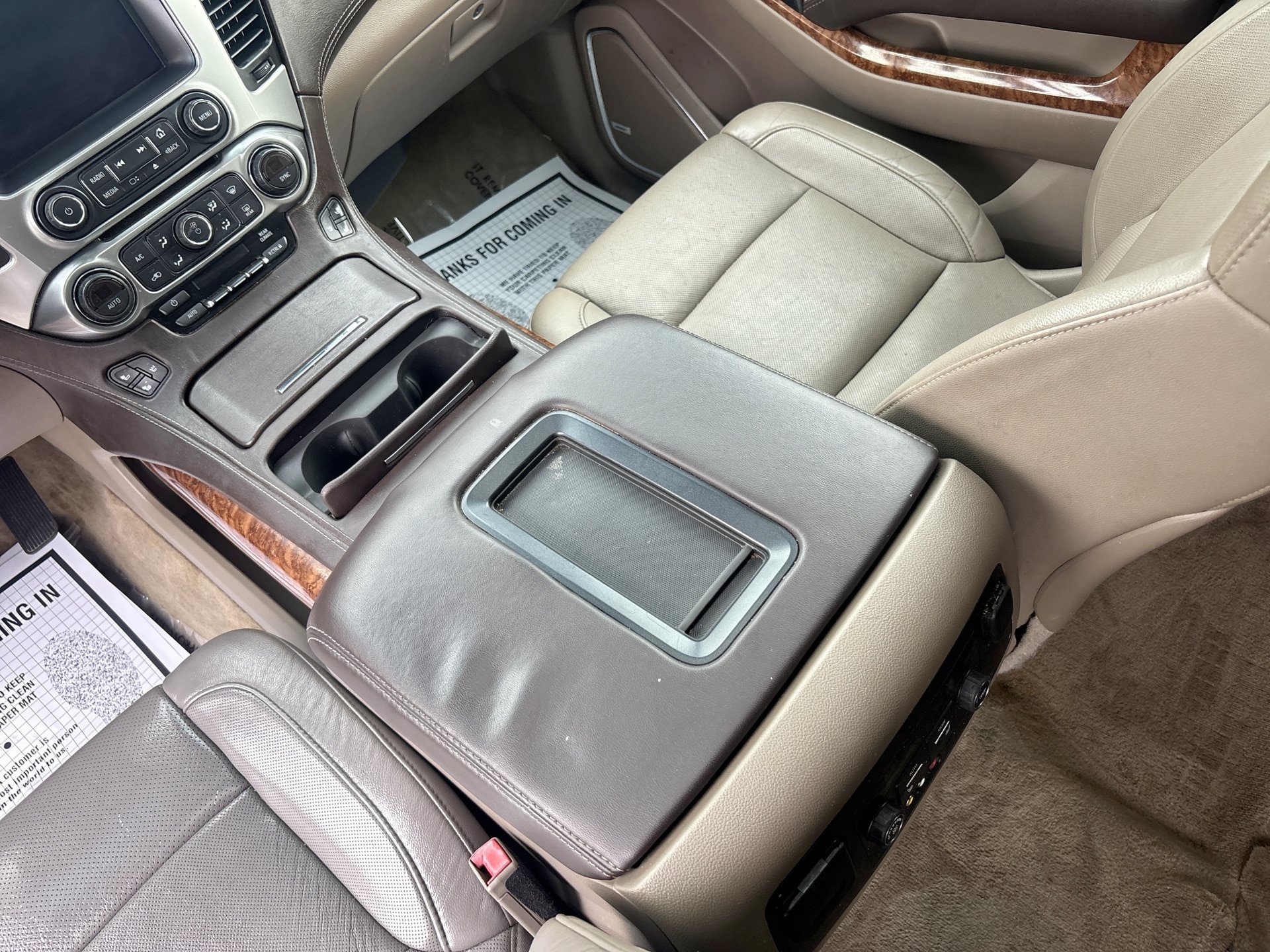 Used 2015 Chevrolet Suburban LTZ AWD/4WD image 24