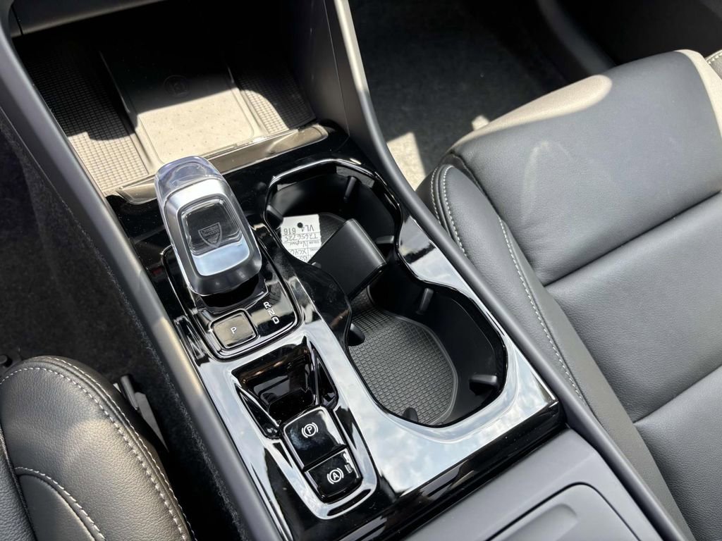 New 2026 Volvo XC40 B5 Plus w/ Protection Package Premier image 23