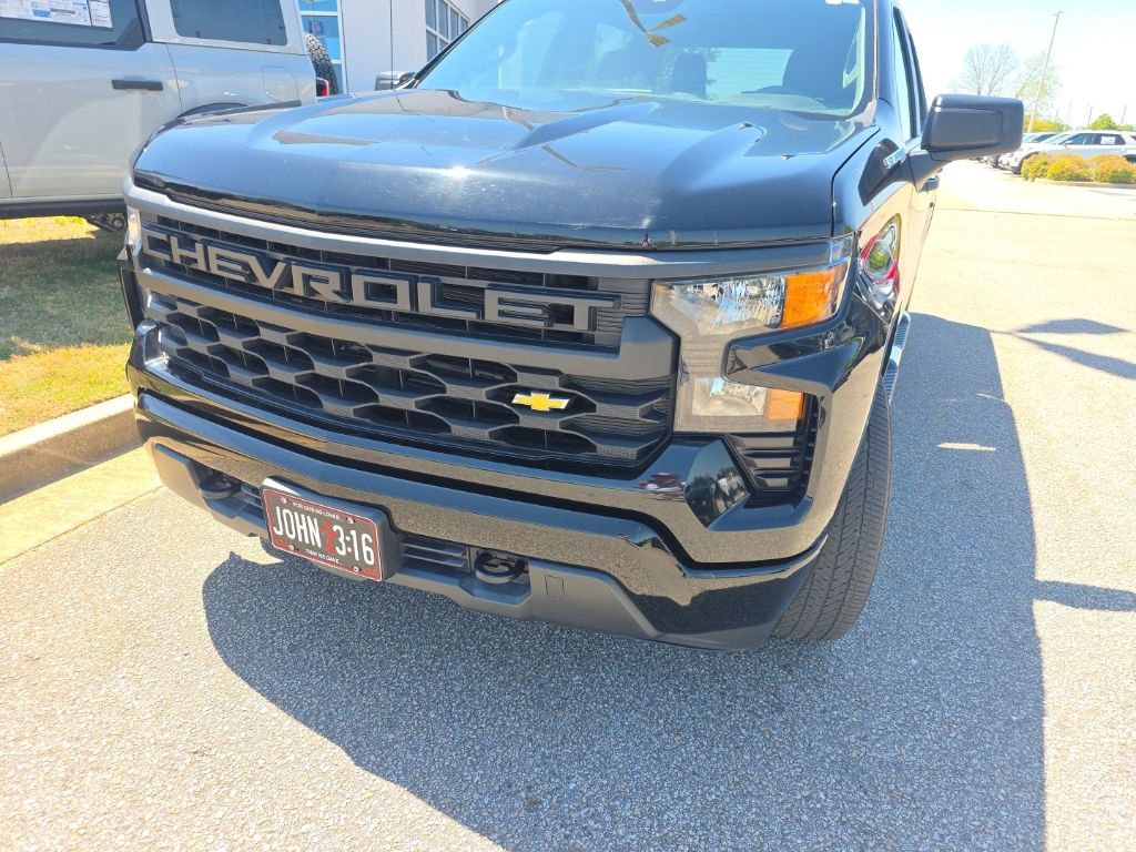 Used 2022 Chevrolet Silverado 1500 Custom image 4