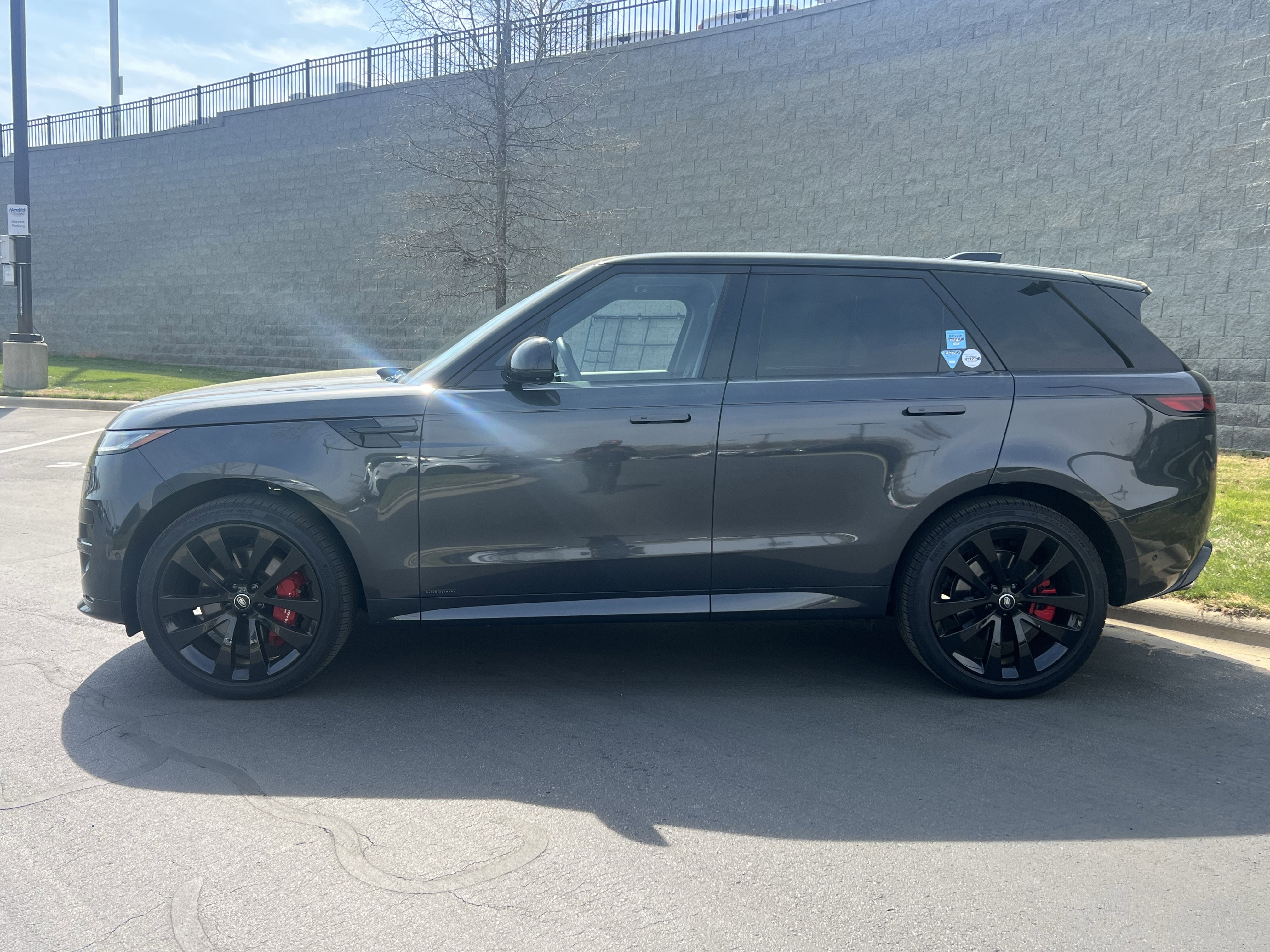 Certified 2025 Land Rover Range Rover Sport Autobiography image 4