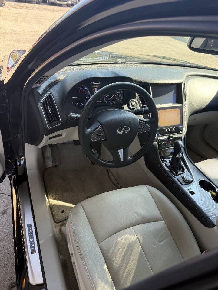 Used 2016 INFINITI Q50 3.0t Premium w/ 3.0T Premium Plus Package RWD image 17