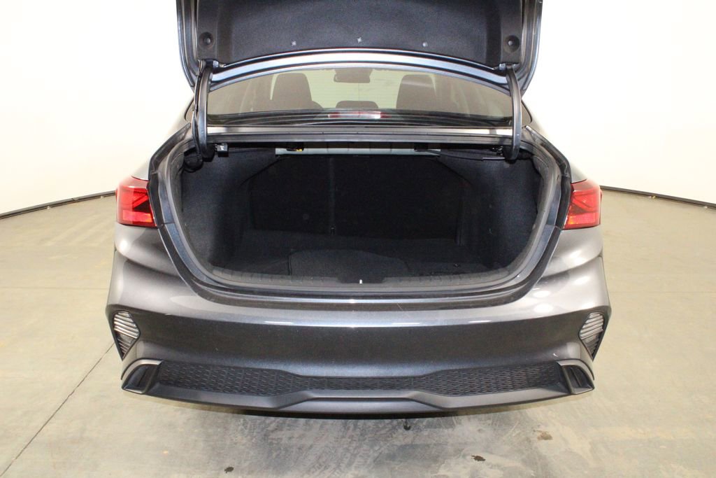Used 2023 Kia Forte LXS w/ LXS Technology Package image 13