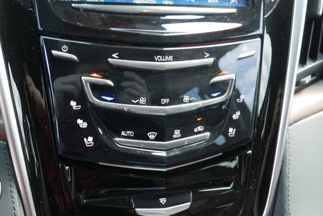 Used 2020 Cadillac Escalade Luxury AWD/4WD image 22
