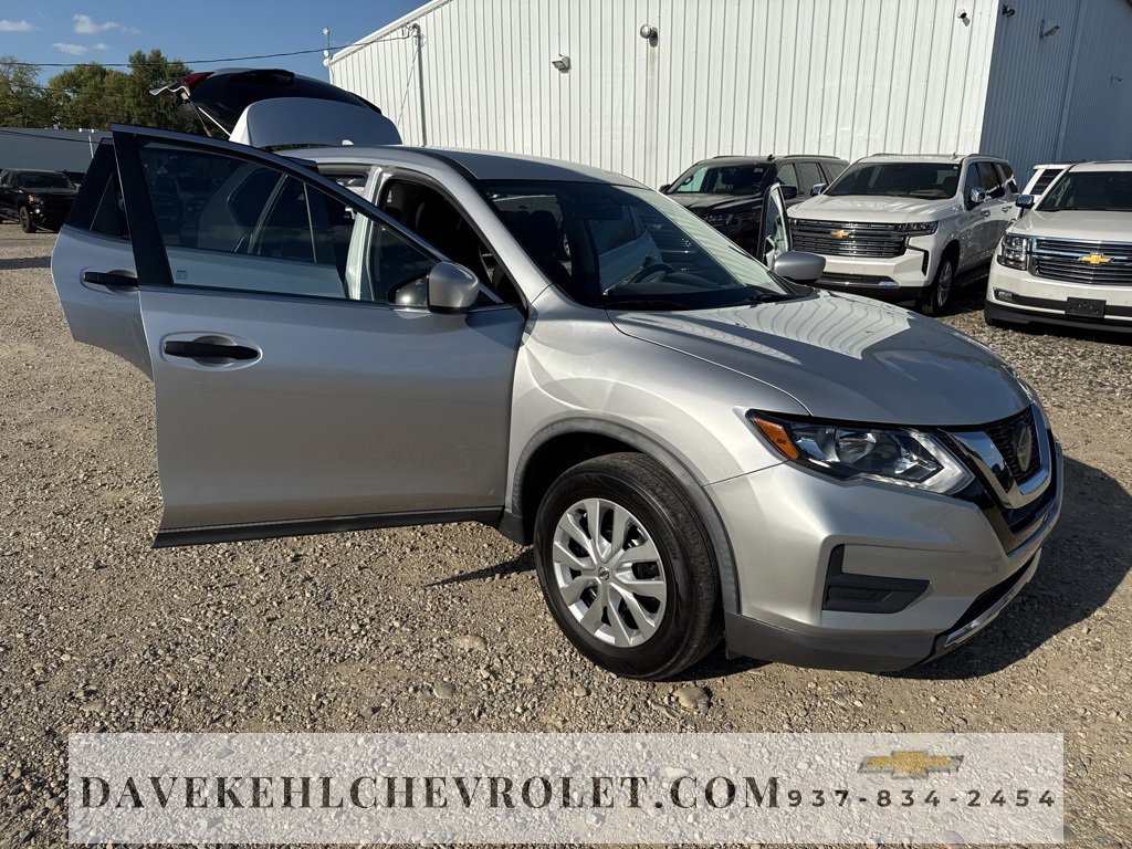 Used 2018 Nissan Rogue S image 32