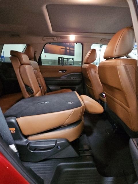 Used 2023 Nissan Pathfinder Platinum w/ Cargo Package AWD/4WD image 42