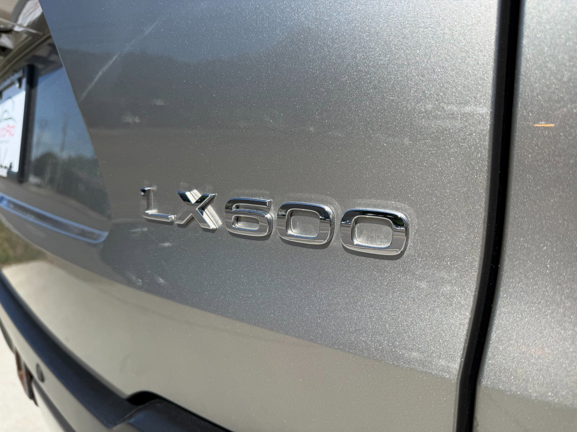 Used 2023 Lexus LX 600 4WD w/ Luxury Package image 53