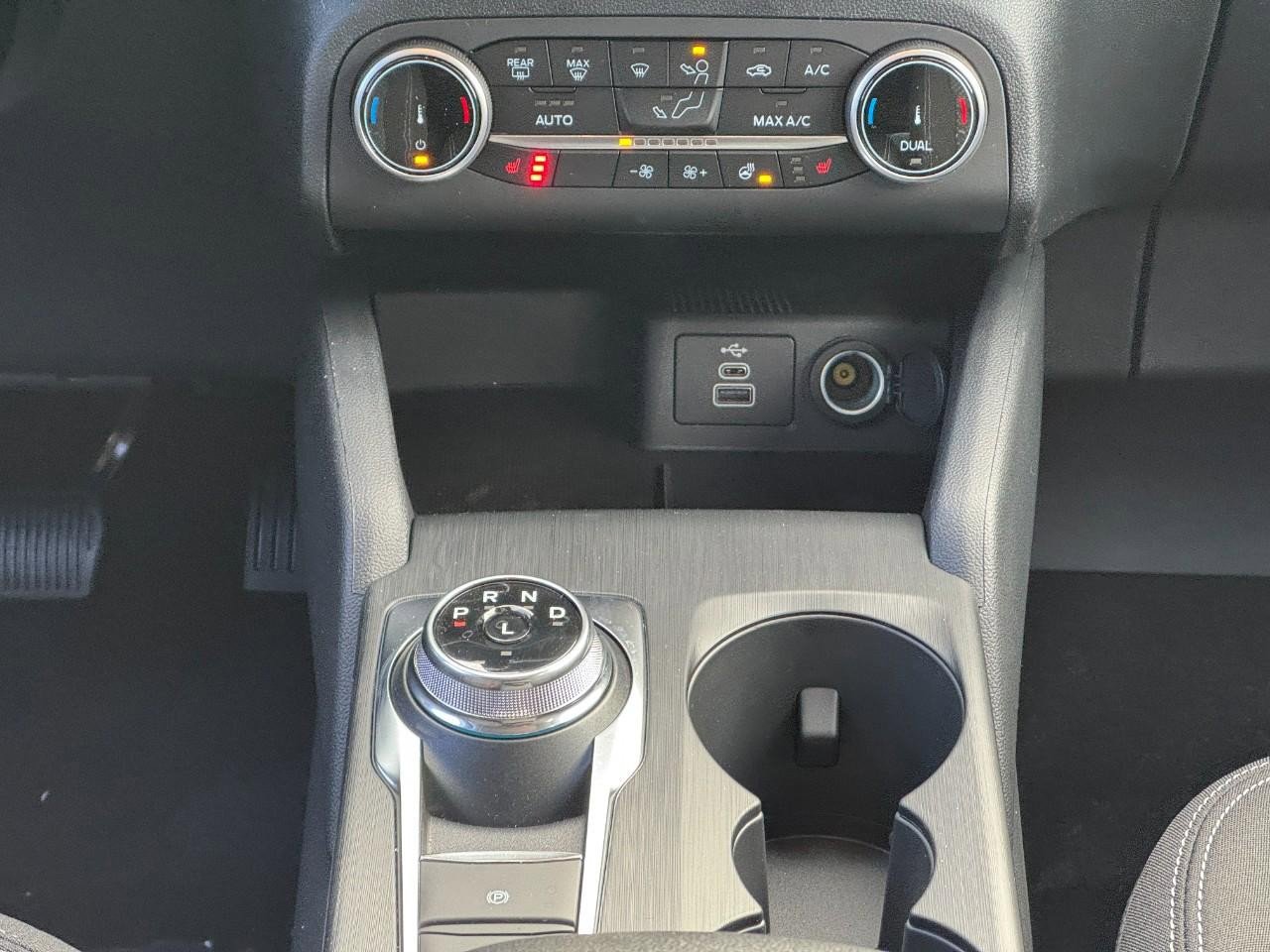 New 2026 Ford Escape Active w/ Cold Weather Package FWD image 9